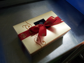 化粧箱リボン装飾